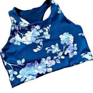 GAP Black Out Tech small sports Bra